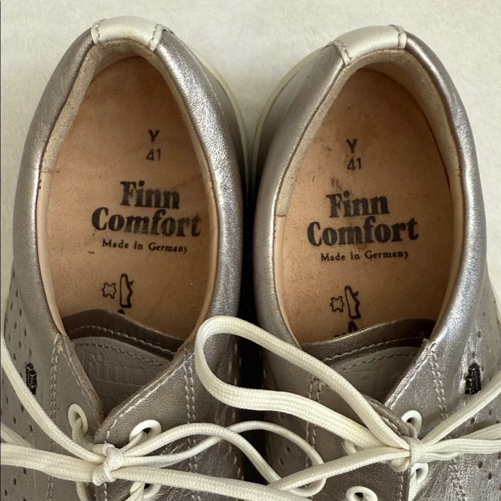 Finn Comfort | Charlotte Perforated Leather Sneaker Silver/White (EU 41/US 10) - Picture 10 of 15
